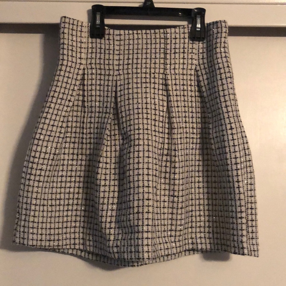 High waisted skirt